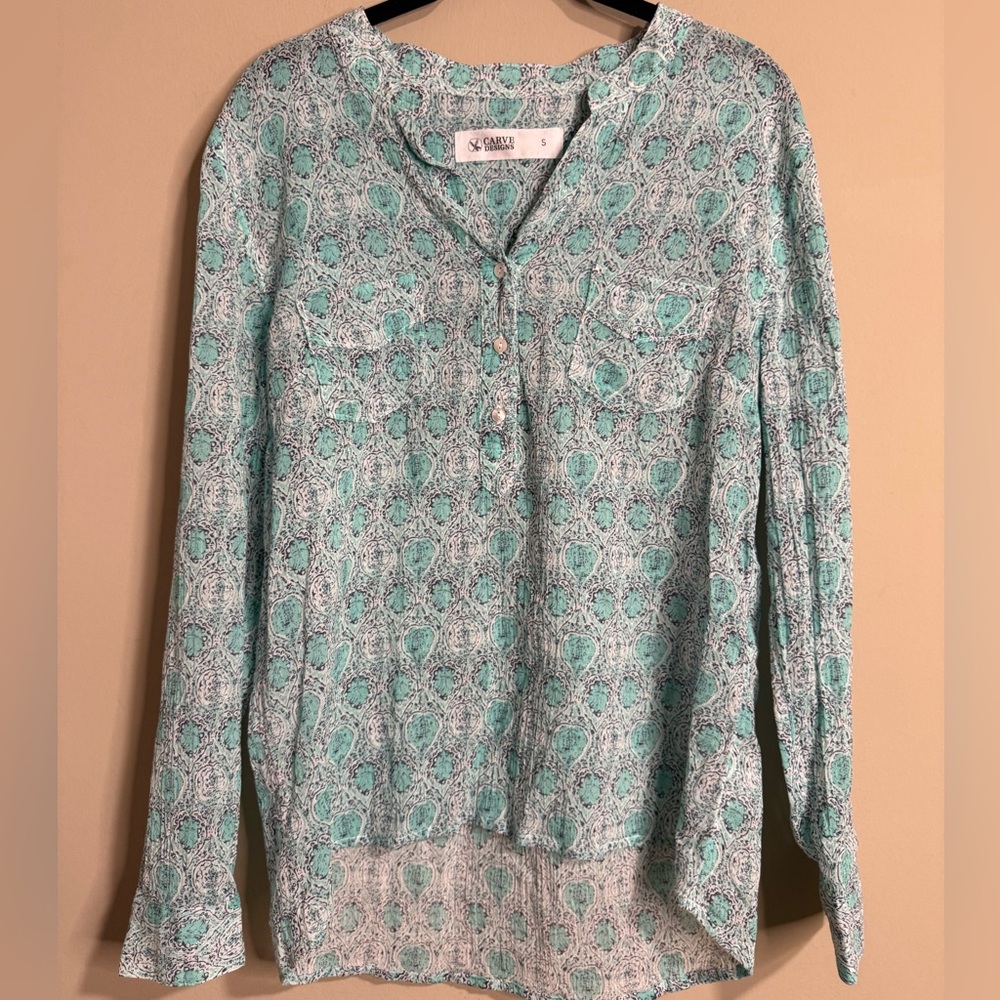 Carve Designs Aqua and White Patterned Top